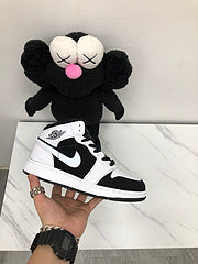 Jordan 1 Mid White Black