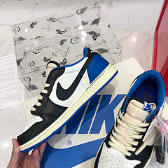 Jordan 1 Retro Low OG SP Fragment x Travis Scott